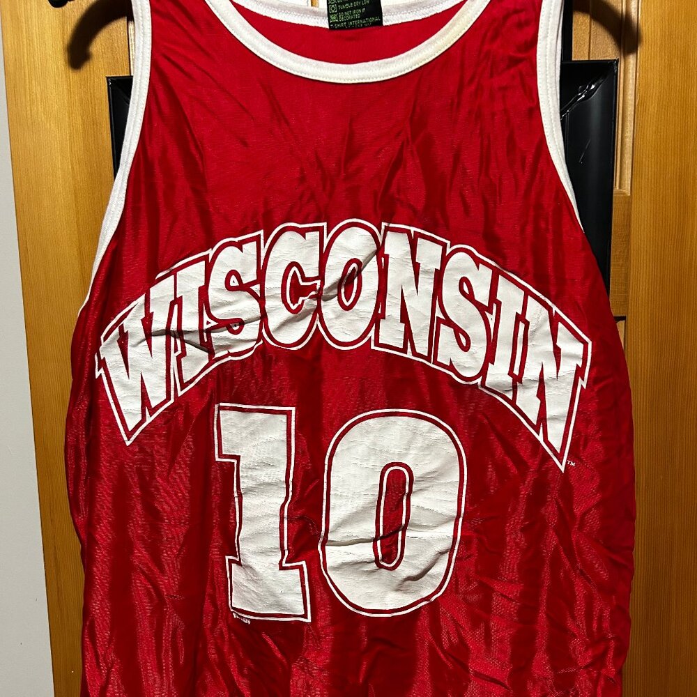 Vintage Wisconsin Basketball Jersey 90s #10